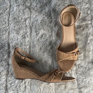 Ann Taylor Tan‎ Wedge Sandals Dress Shoes Woman’s Size 8 M
